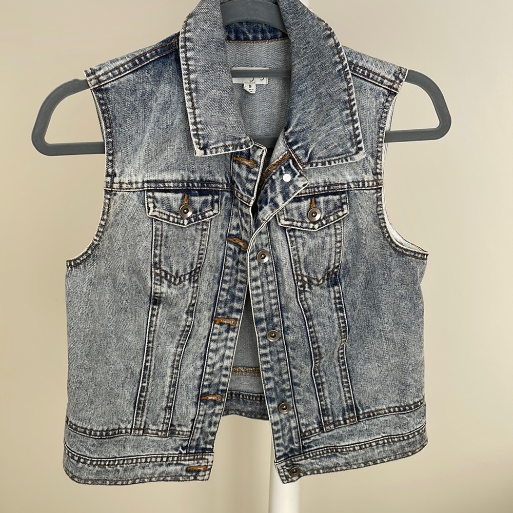 Masion Jules Jean Vest